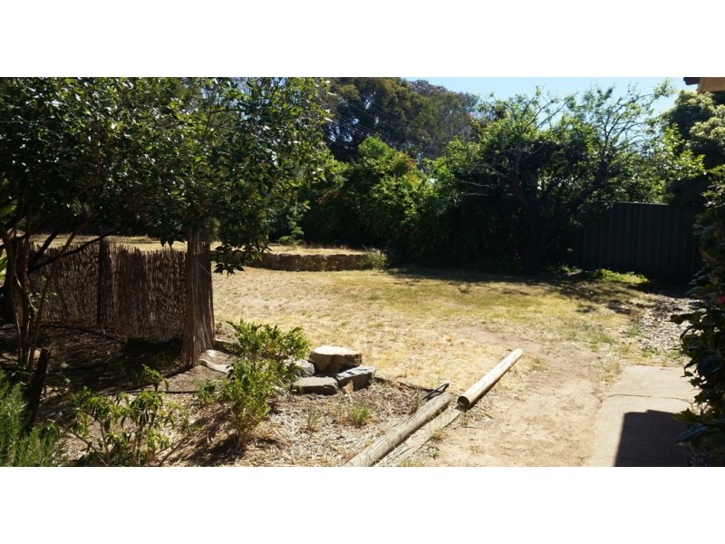 25 Biraban Place, Macquarie ACT 2614