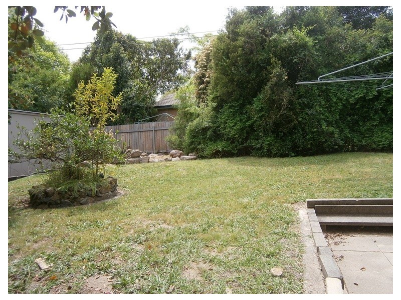 9B Pennefather Street, Higgins ACT 2615