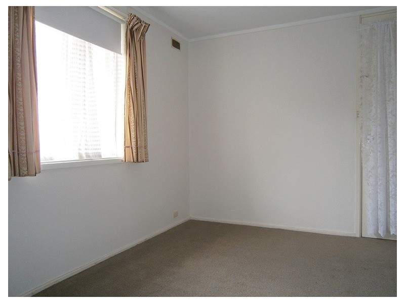 9B Pennefather Street, Higgins ACT 2615