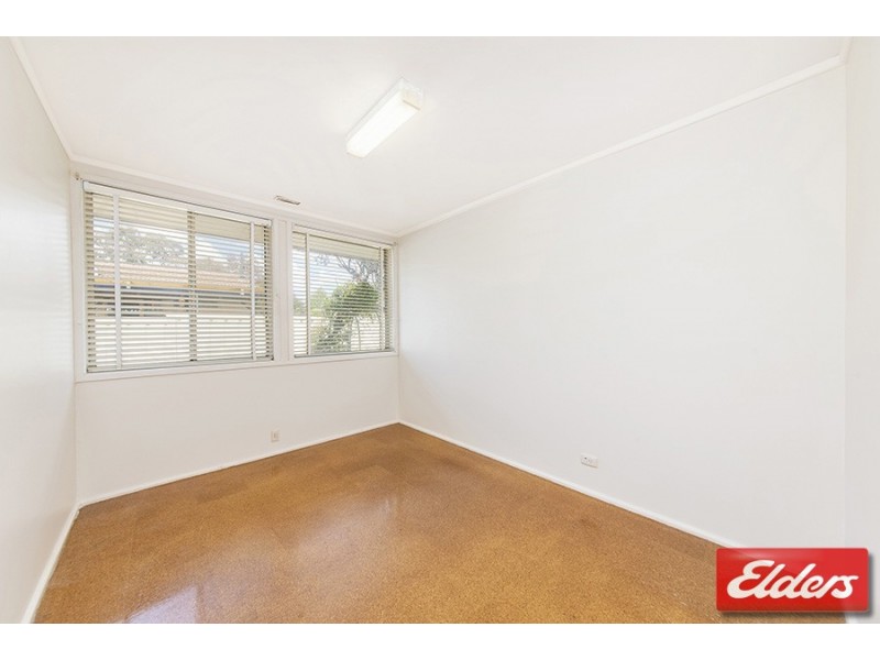 16 Pennefather Street, Higgins ACT 2615