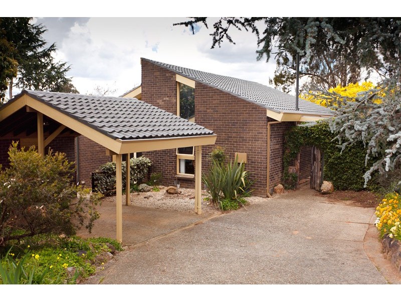 16 Oakes Street, Cook ACT 2614