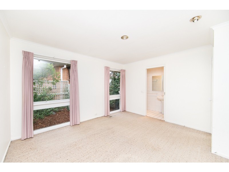 29 Fellows Street, Latham ACT 2615