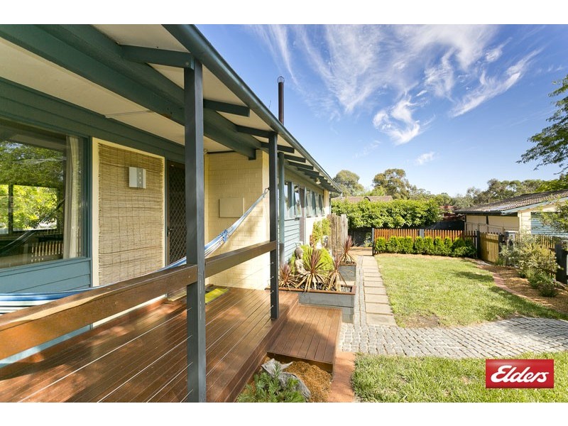 8 Dangar Place, Charnwood ACT 2615