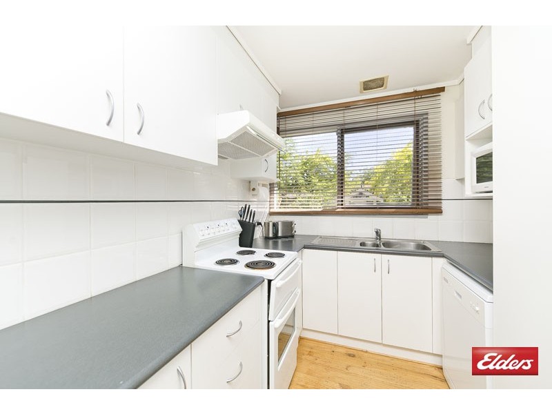 8 Dangar Place, Charnwood ACT 2615