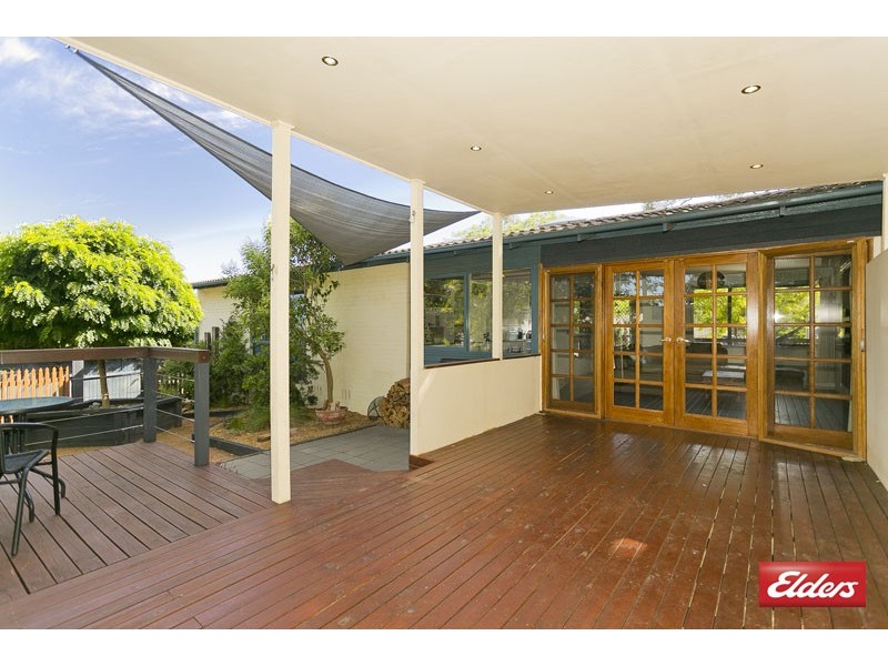 8 Dangar Place, Charnwood ACT 2615