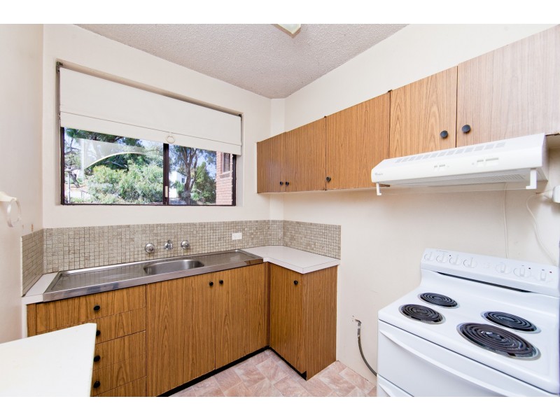 4/32 Springvale Drive, Hawker ACT 2614
