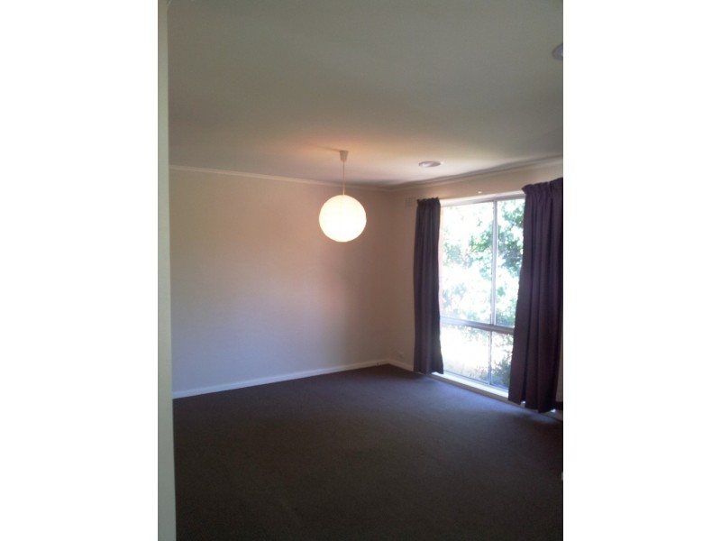 32 Elizabeth Crescent, Macquarie ACT 2614