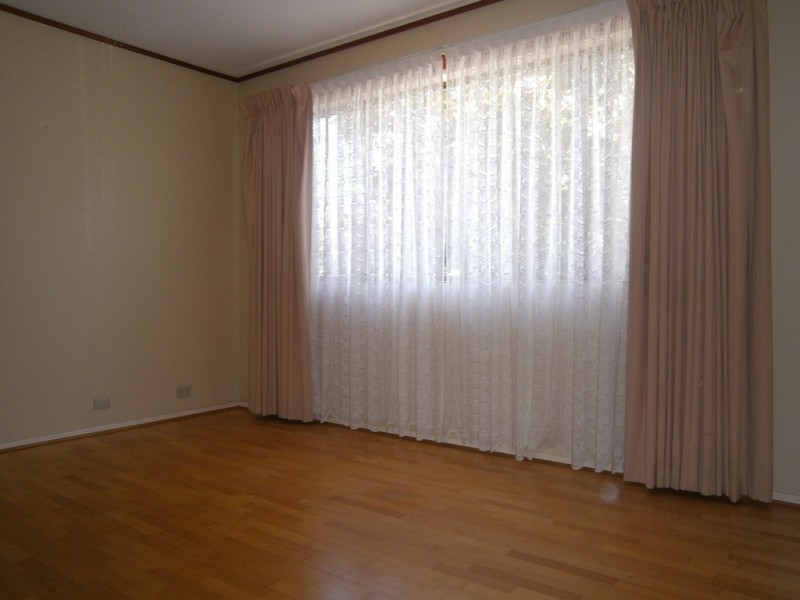 2/1 Henry Street, Cook ACT 2614