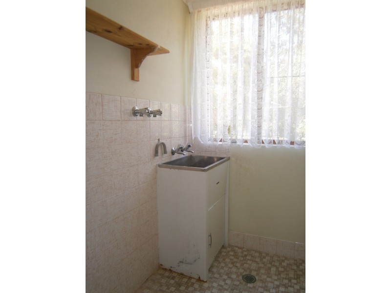 2/1 Henry Street, Cook ACT 2614