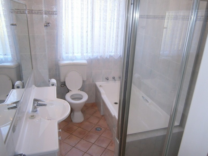 2/1 Henry Street, Cook ACT 2614