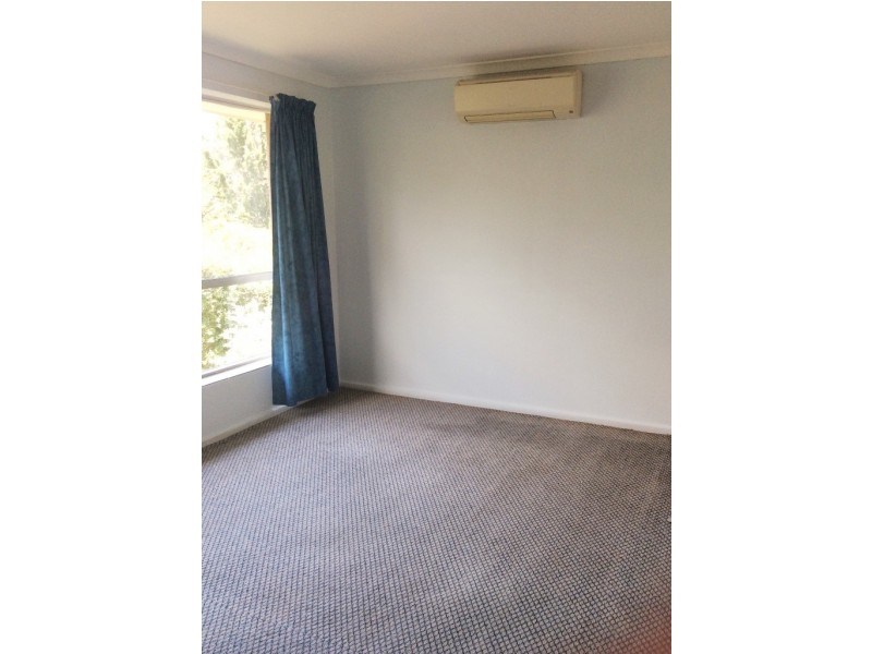 2/17 Biraban Place, Macquarie ACT 2614