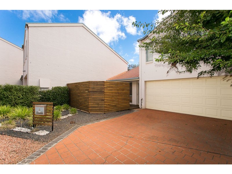 8 Mayer Court, Bruce ACT 2617