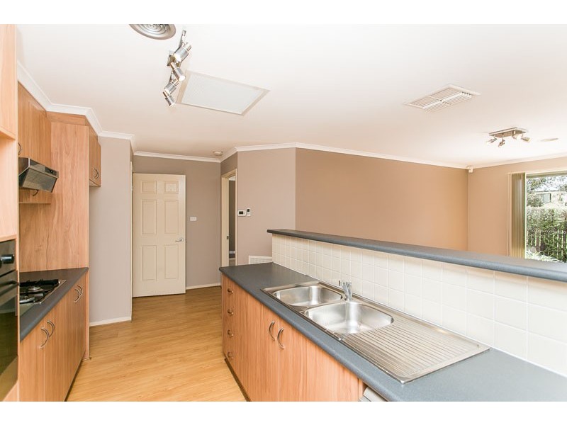 8 Mayer Court, Bruce ACT 2617