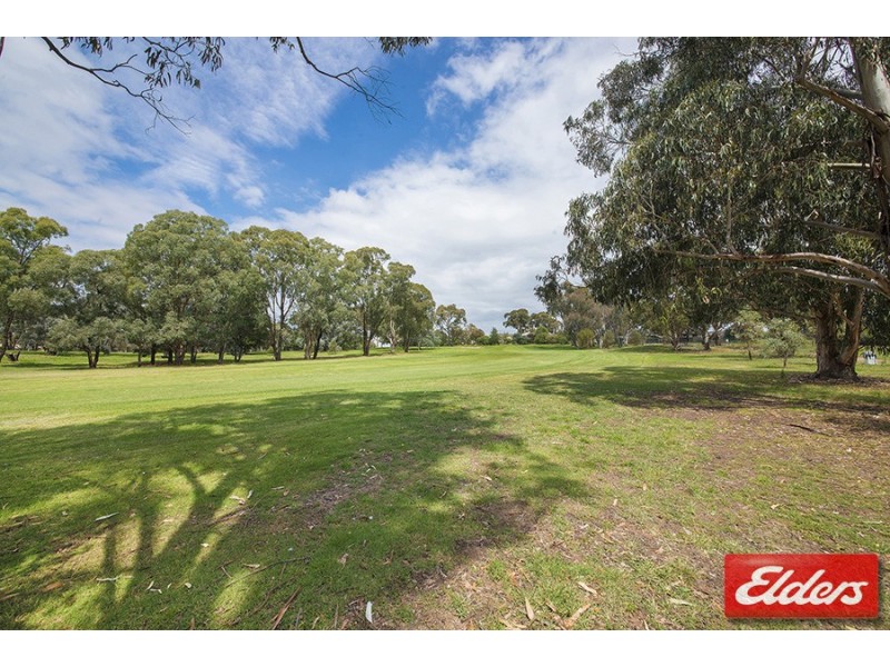 2/101 Britten-Jones Drive, Holt ACT 2615