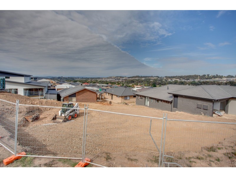 37 Bindugan Crescent, Ngunnawal ACT 2913