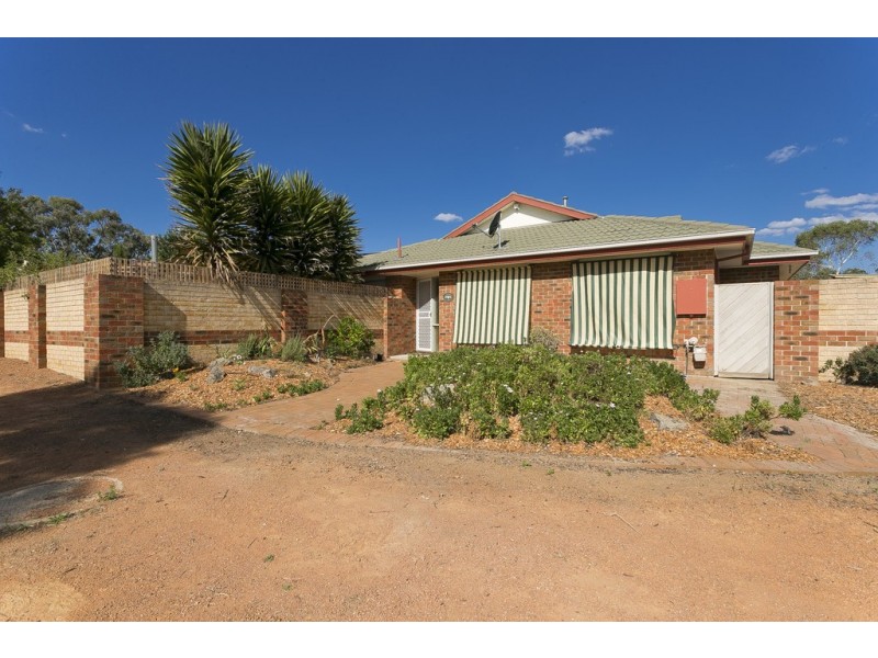 8 Yarrawonga Street, Ngunnawal ACT 2913