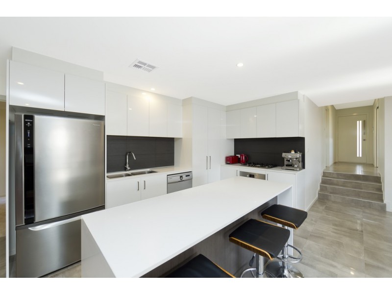 52 Albatross Crescent, Harrison ACT 2914
