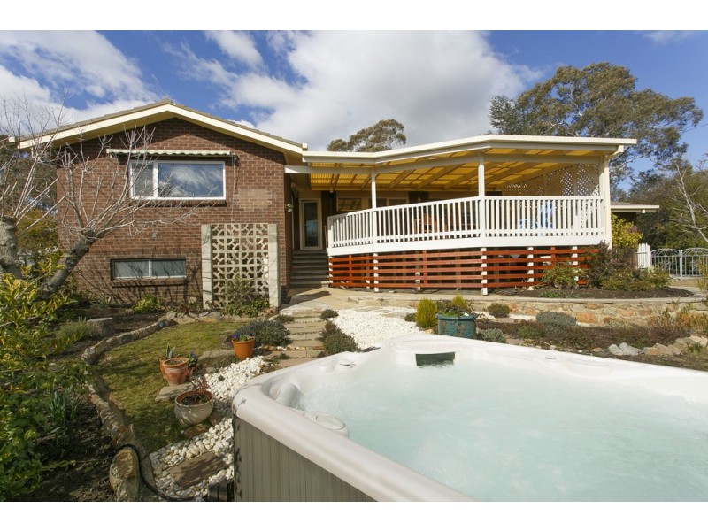 14 Kilby Crescent, Weetangera ACT 2614