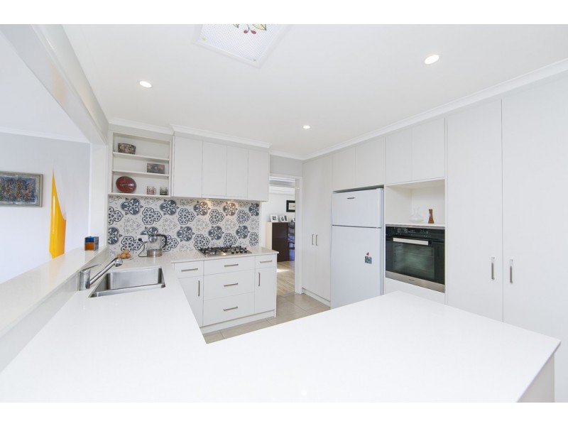 14 Kilby Crescent, Weetangera ACT 2614