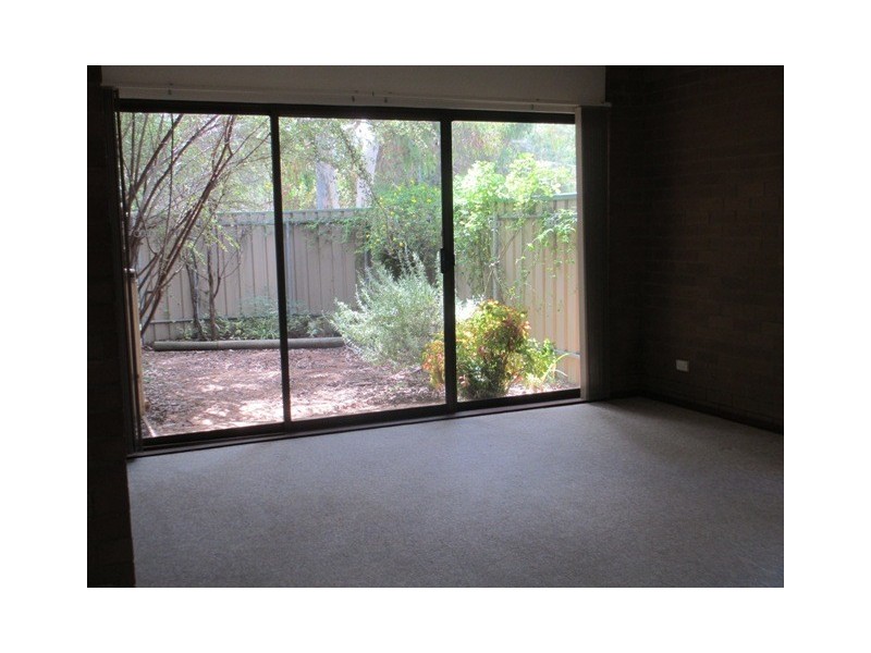 1/2 Playfair Place, Belconnen ACT 2617