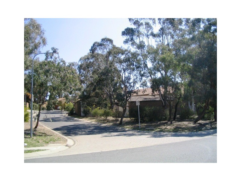 1/2 Playfair Place, Belconnen ACT 2617