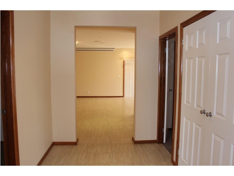 25 Ruth Bedford Street, Franklin ACT 2913