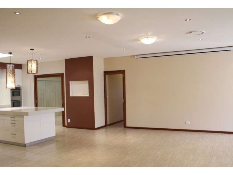 25 Ruth Bedford Street, Franklin ACT 2913