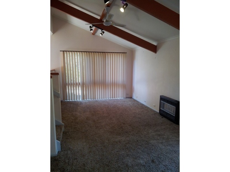 6 Berne Crescent, Macgregor ACT 2615