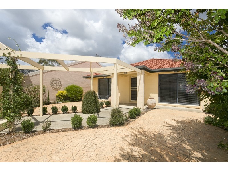 33 Lampard Circuit, Bruce ACT 2617