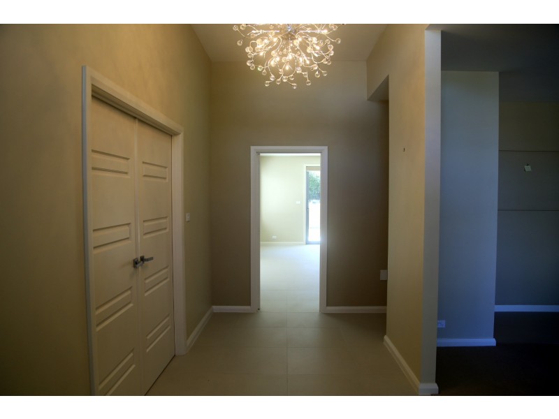 27 Quinane Avenue, Forde ACT 2914