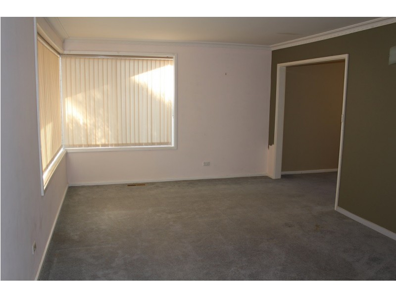 8 Jarvis Place, Macquarie ACT 2614