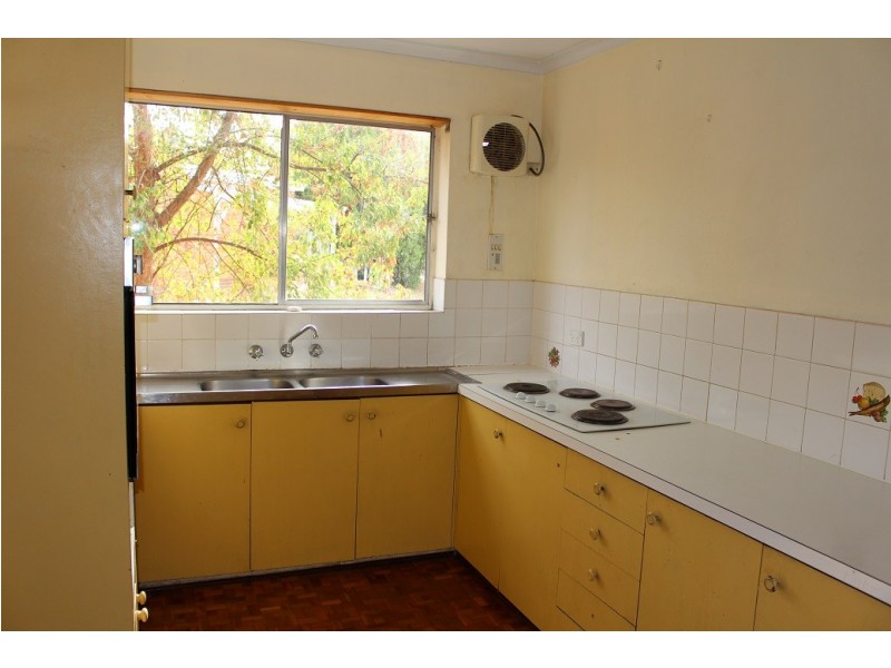 1/19 Biraban Place, Macquarie ACT 2614