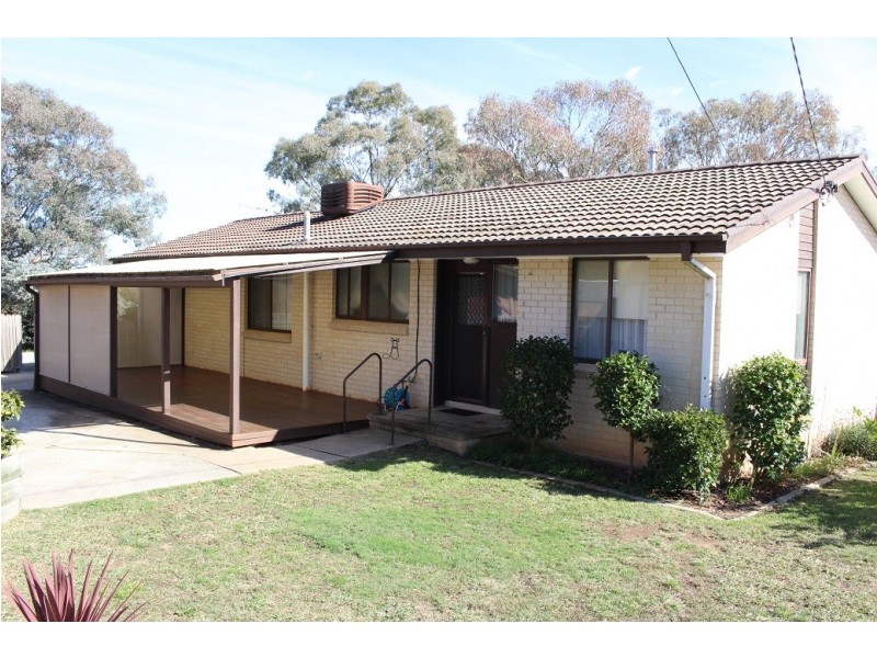 137 Chuculba Crescent, Giralang ACT 2617