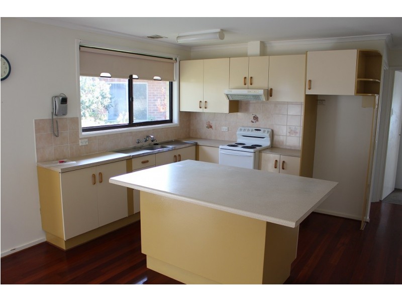 137 Chuculba Crescent, Giralang ACT 2617