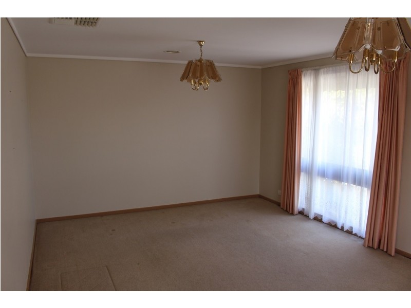 137 Chuculba Crescent, Giralang ACT 2617