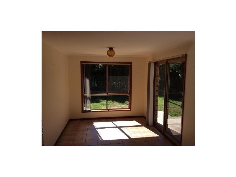 52 Britten-Jones Drive, Holt ACT 2615