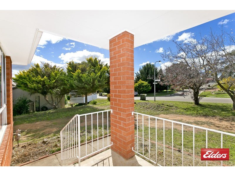 13 Wolff Crescent, Latham ACT 2615