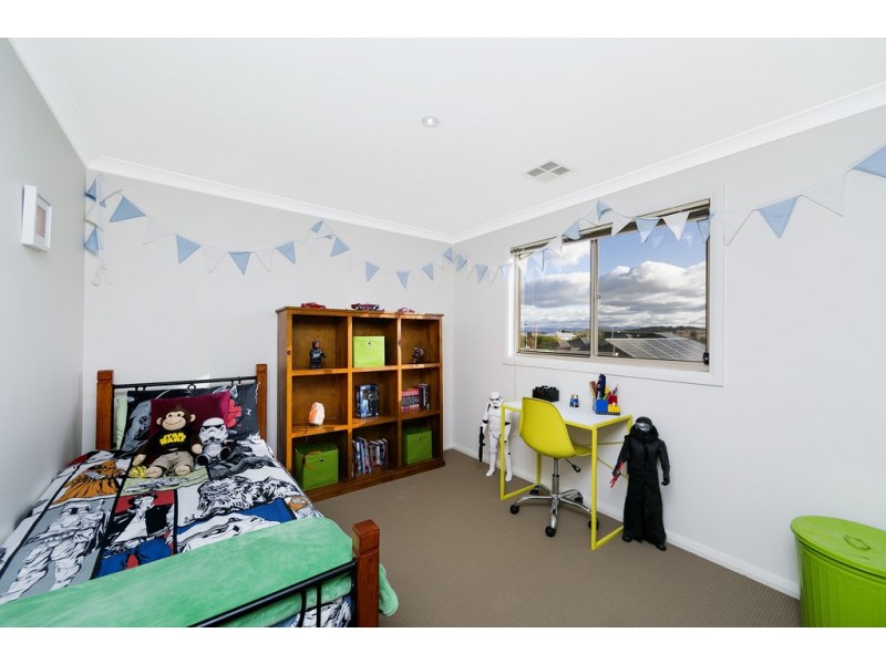 157 Hoskins Street, Franklin ACT 2913