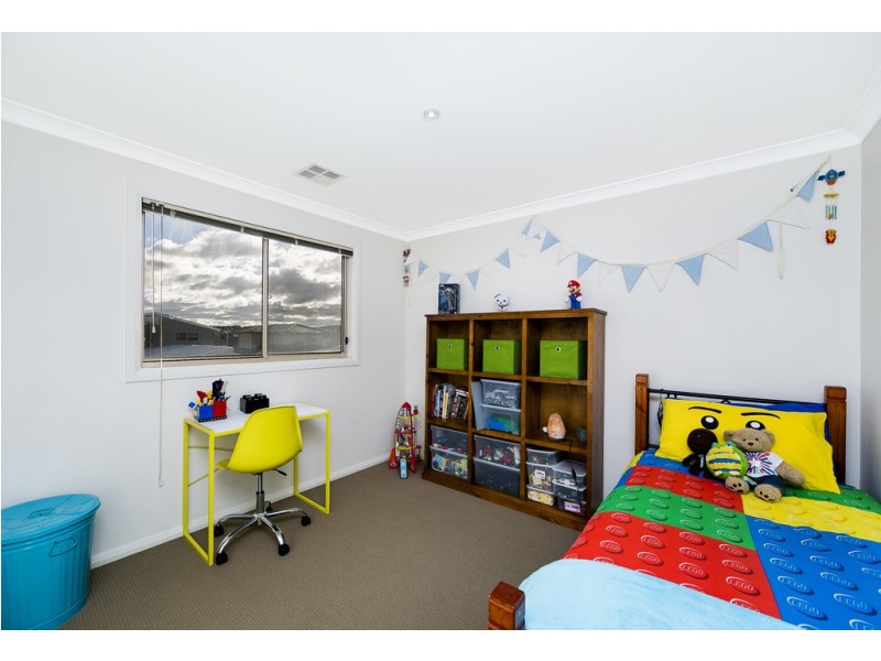 157 Hoskins Street, Franklin ACT 2913