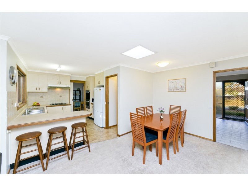 40 Summerville Crescent, Florey ACT 2615
