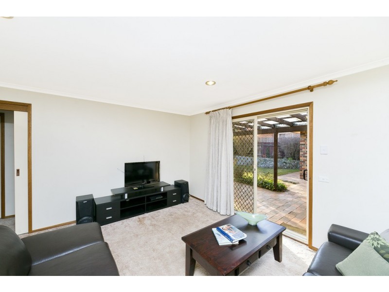 40 Summerville Crescent, Florey ACT 2615