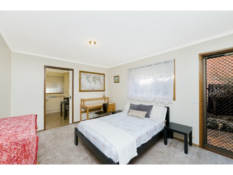 40 Summerville Crescent, Florey ACT 2615