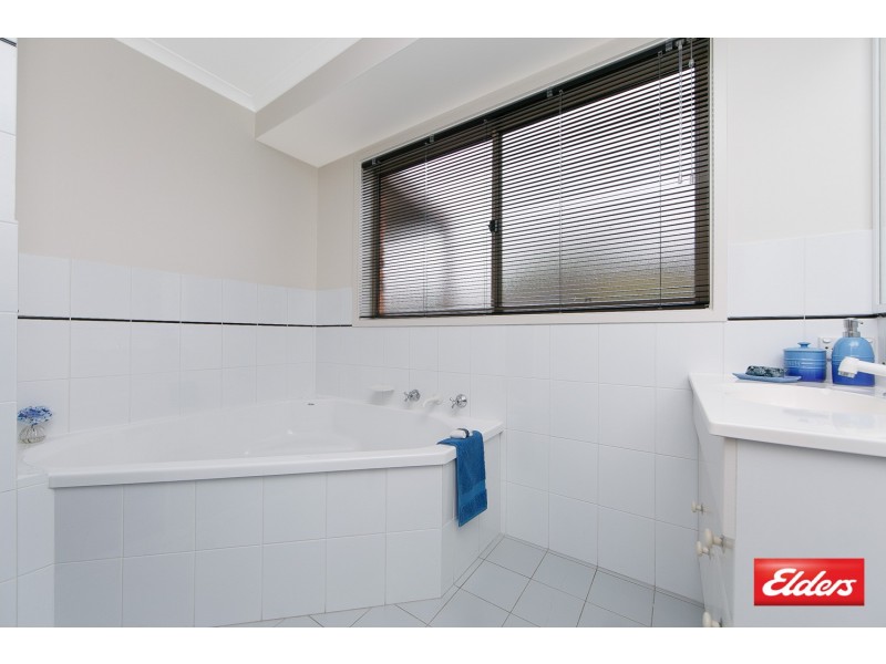 27 Tiptree Crescent, Palmerston ACT 2913