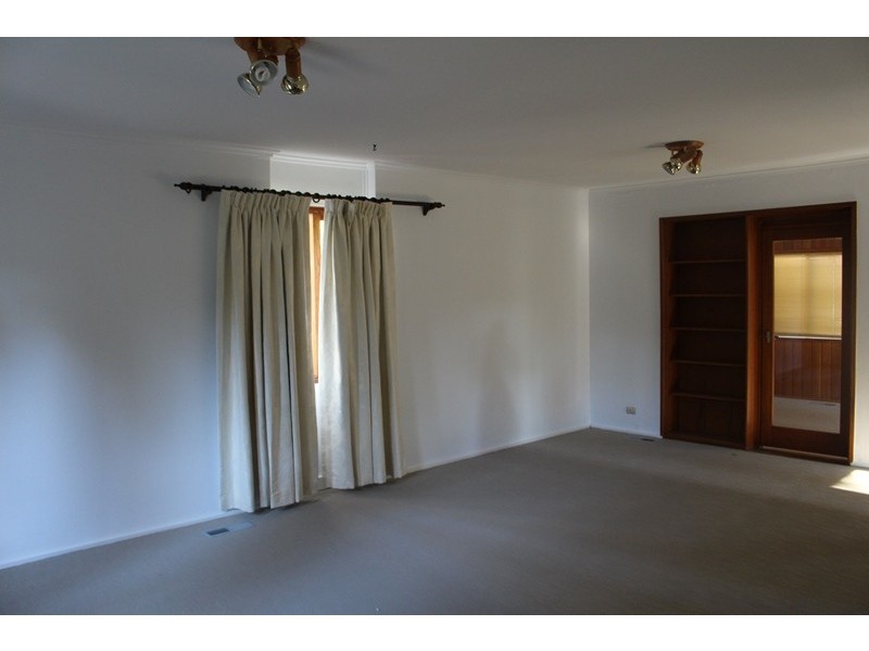 11 Arabana Street, Aranda ACT 2614