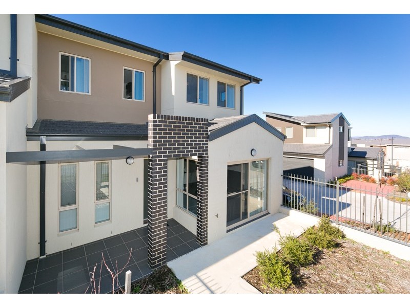8 Macandie Street, Casey ACT 2913