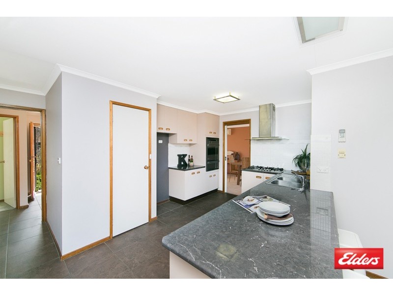 10 Lidgett Place, Florey ACT 2615