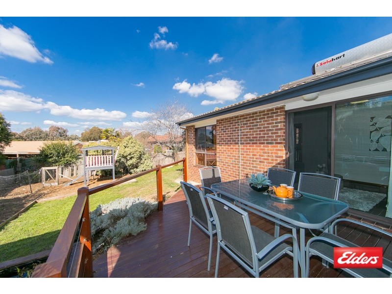 10 Lidgett Place, Florey ACT 2615