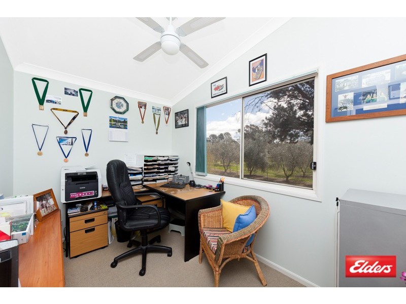 68 Banksia Drive, Symonston ACT 2609