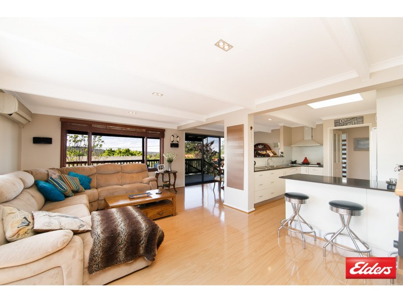 17 Hensman Street, Latham ACT 2615
