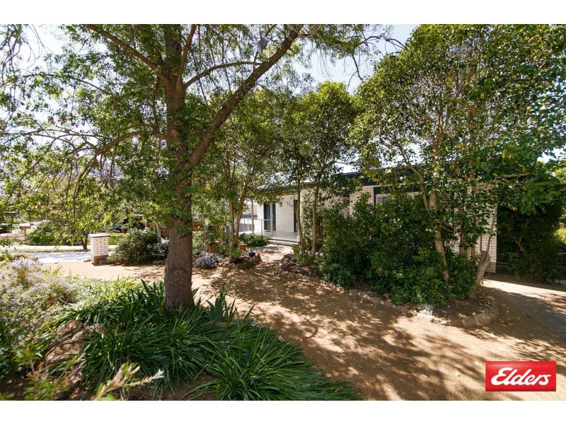 17 Hensman Street, Latham ACT 2615